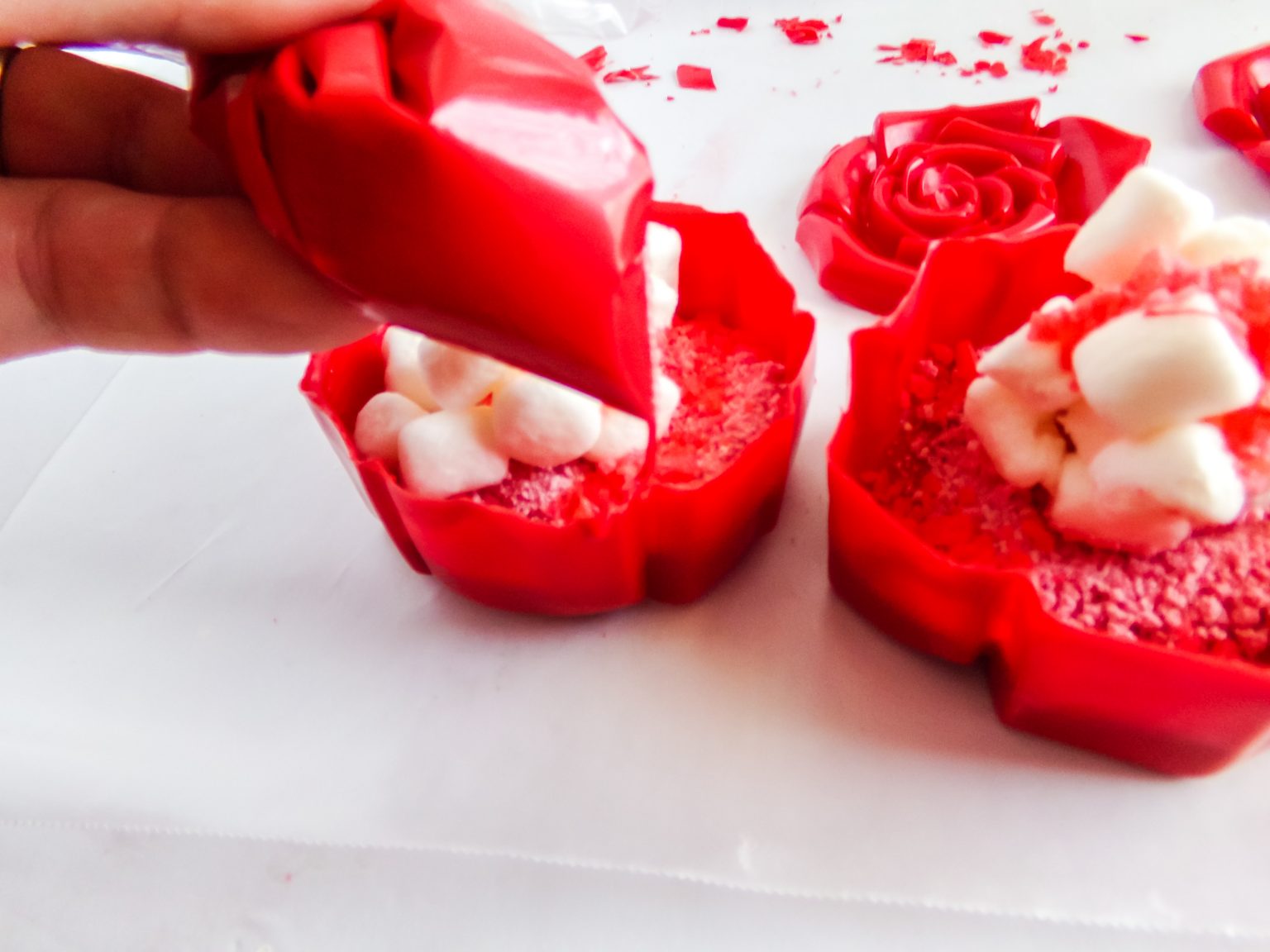 Red Rose Pop Rocks Hot Cocoa Bombs - Mixin Mamas