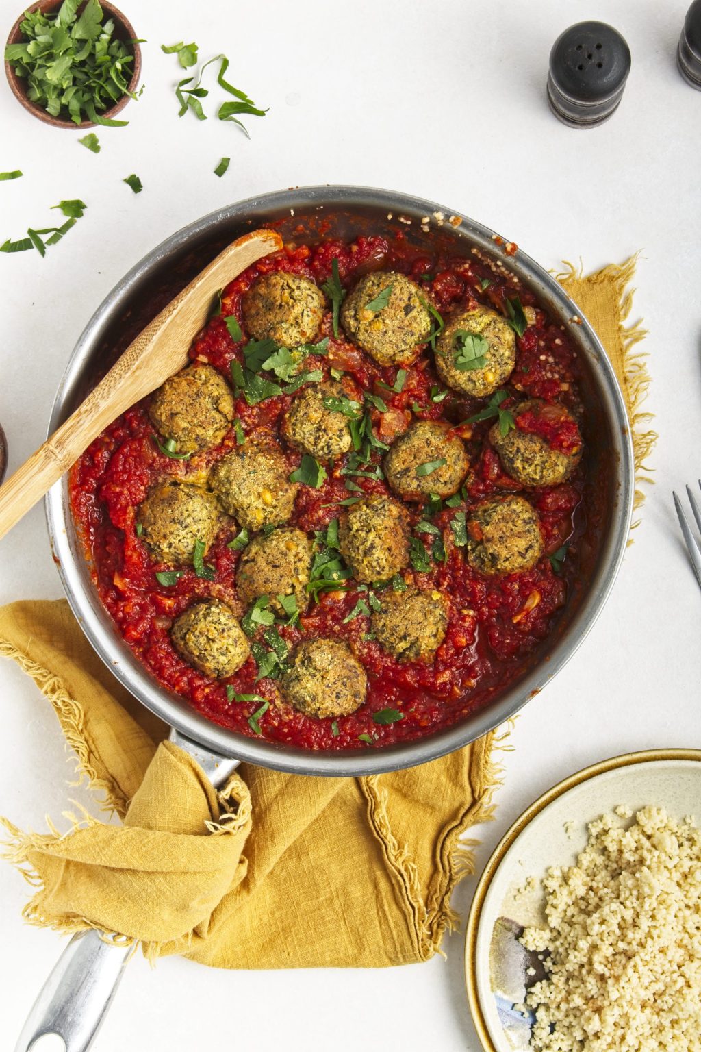 Chickpea Meatballs with Tomato Sauce Mixin Mamas