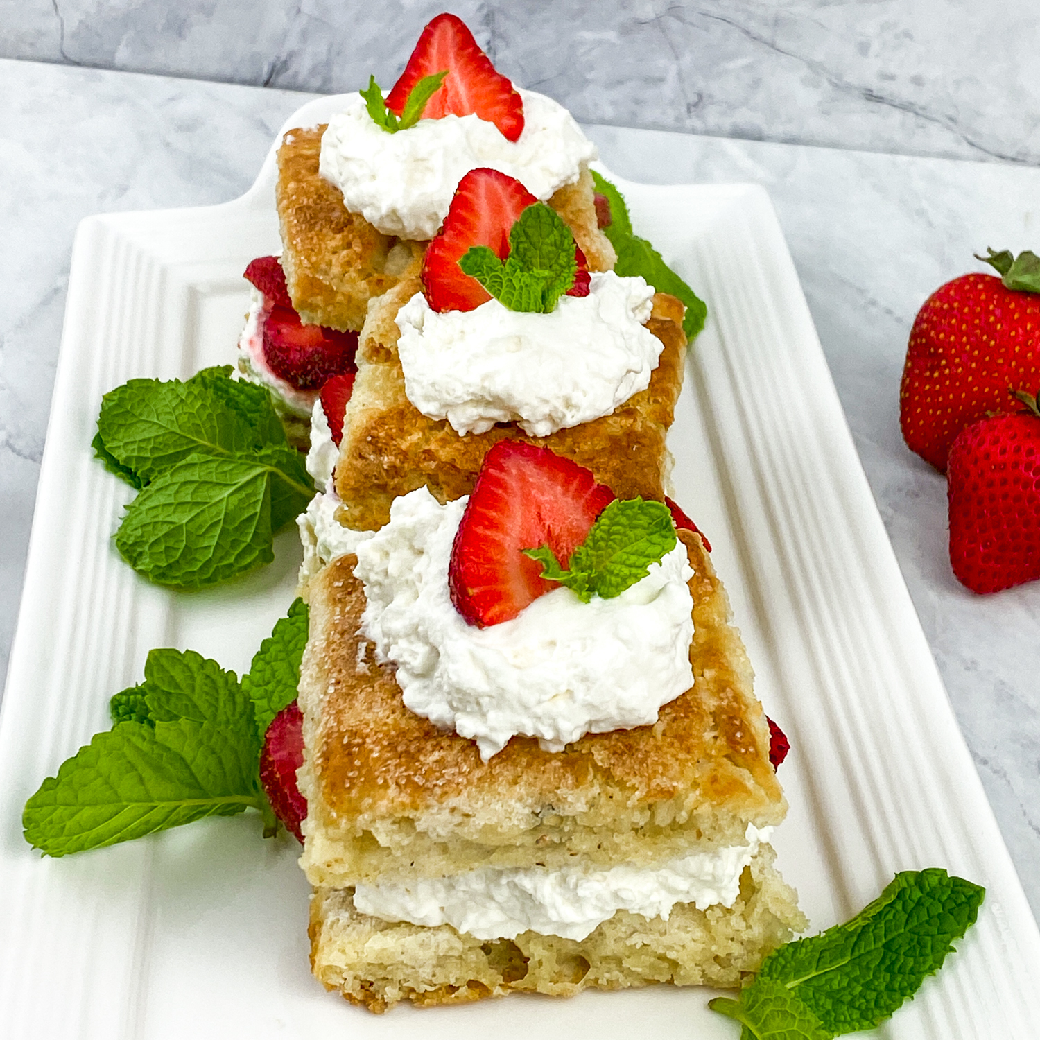 Traditional Strawberry Shortcake - Mixin Mamas